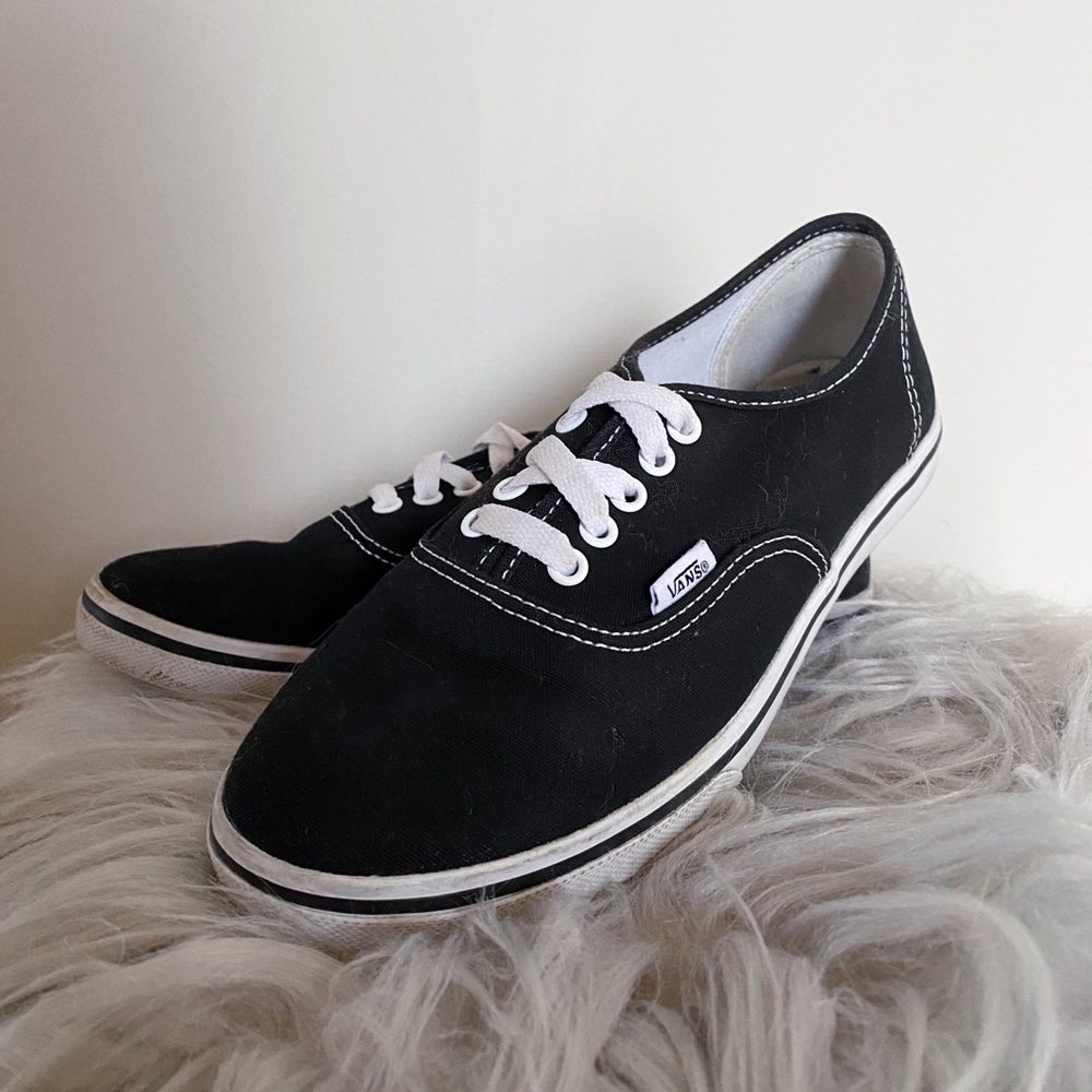 Black vans